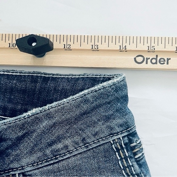 Wrangler Jeans Women’s Size 5 X 34 Long Blue Boot Cut Low Rise Stretch Denim - Picture 7 of 10